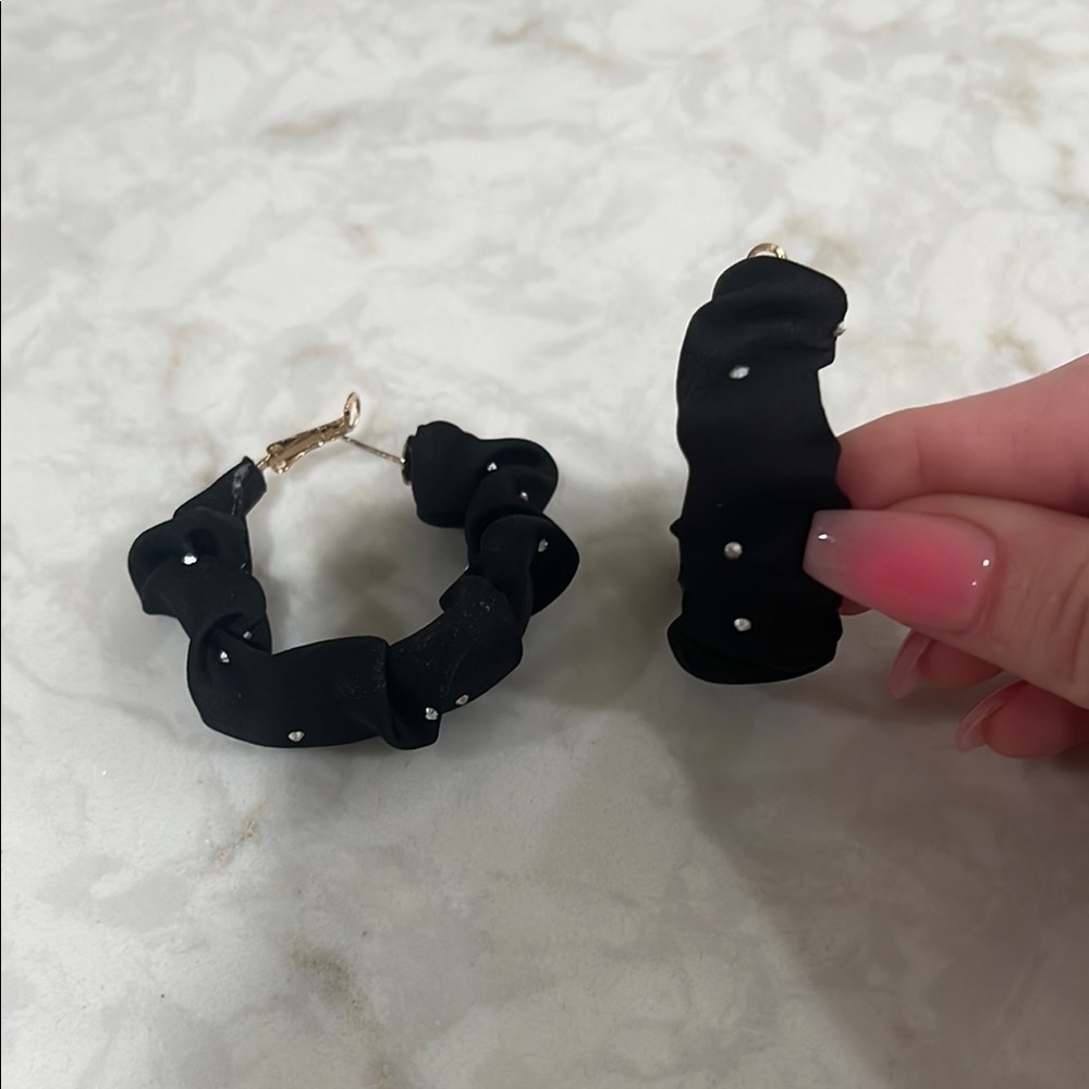 Black hoops